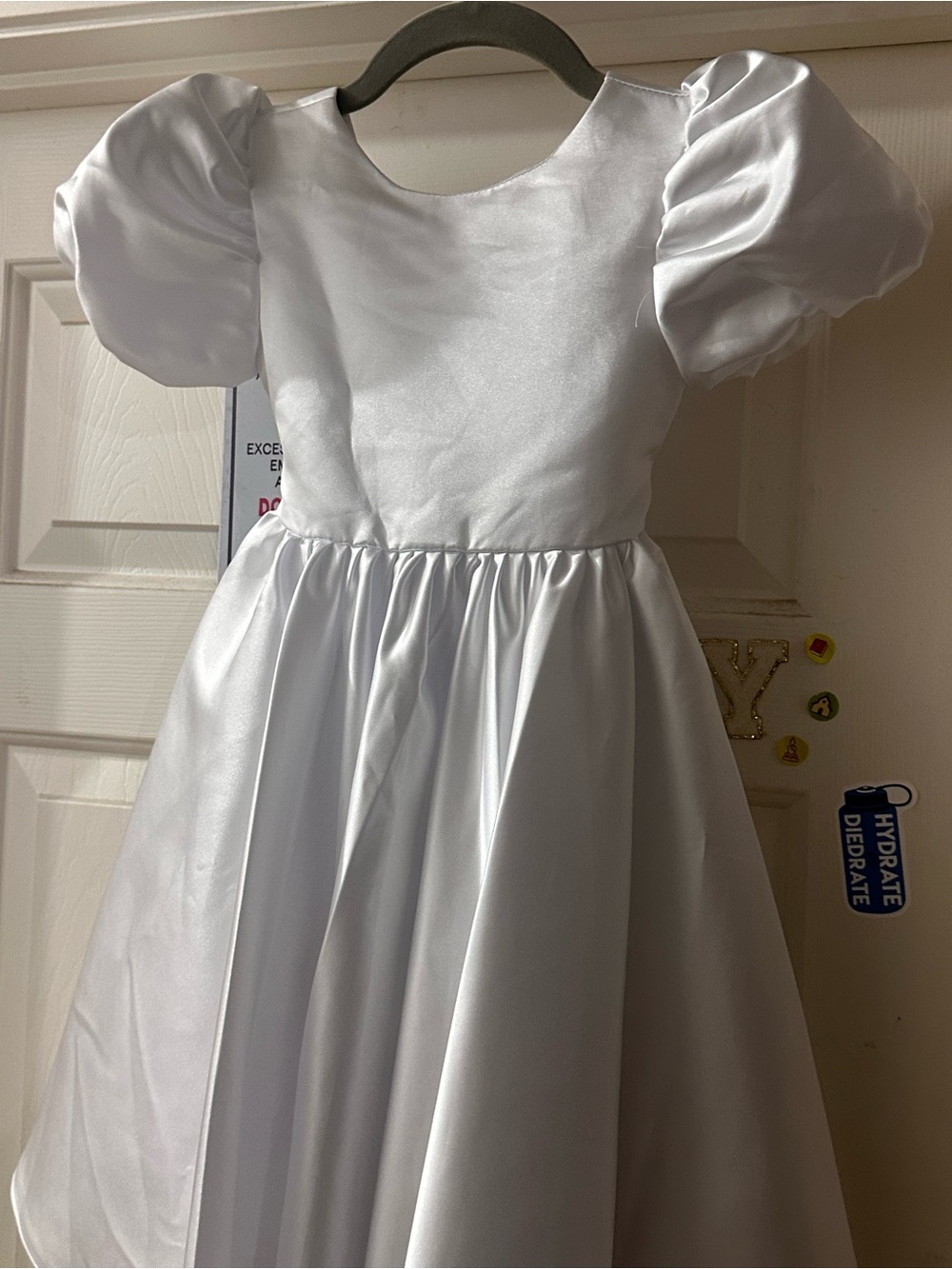 Classic White Satin Girls' Formal Dress with Puff Sleeves